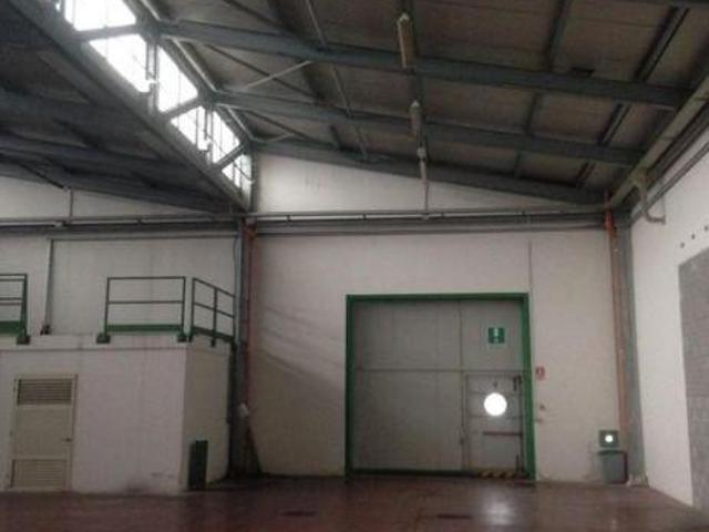 Capannone in vendita a Susegana