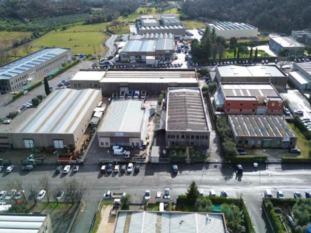 Capannone in vendita a San Felice Del Benaco