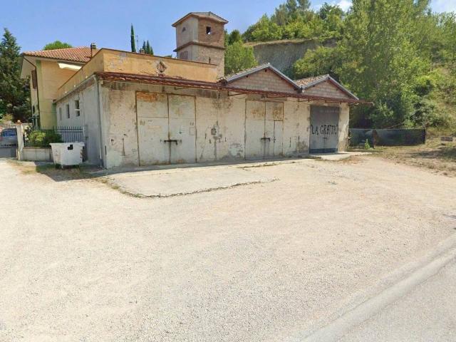Capannone in vendita a San Severino Marche