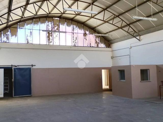 Capannone in vendita a Savignano Sul Rubicone