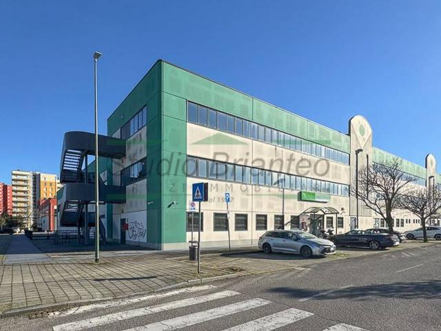 Capannone in vendita a Sesto San Giovanni
