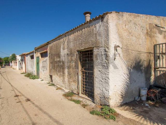 Capannone in vendita a Siracusa