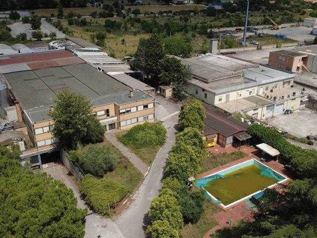 Capannone in vendita a Spoleto