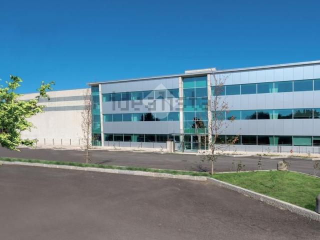 Capannone in vendita di 4000 m² in Via Italia, 4
