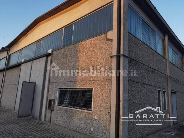Capannone in vendita di 400 m²
