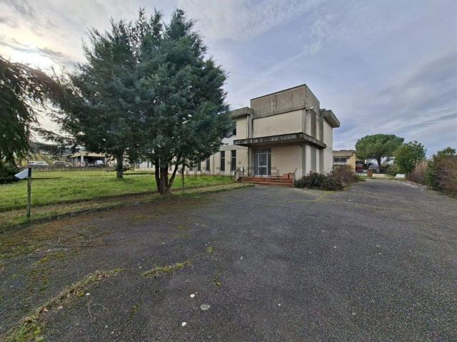 Capannone in vendita di 400 m²