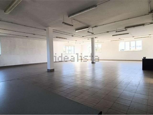 Capannone in vendita di 400 m²