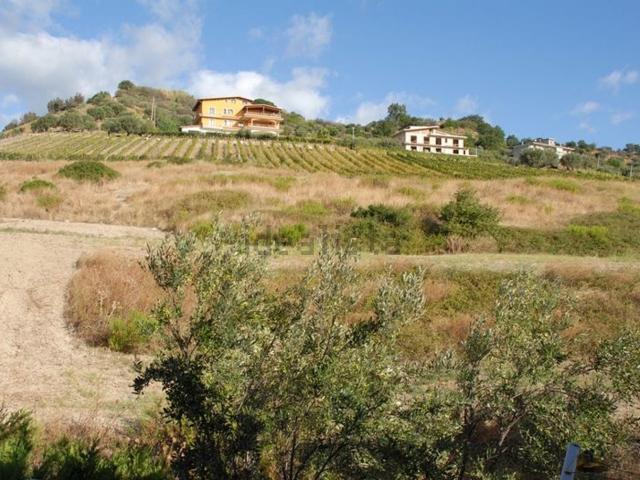 Capannone in vendita di 400 m² in Via Torino, 9