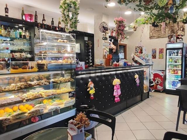 Locale in vendita di 40 m² in Viale Anicio Gallo, 65