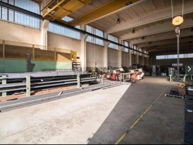 Capannone in vendita di 4134 m² in Strada Provinciale 12