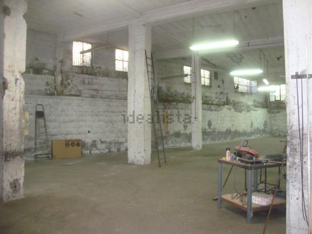 Capannone in vendita di 420 m²