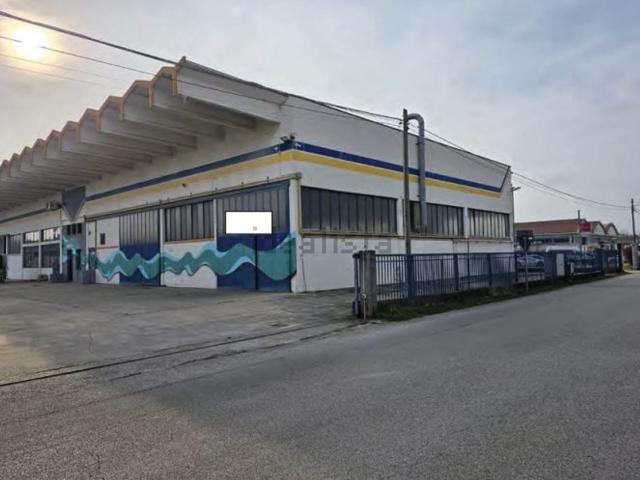 Capannone in vendita di 430 m² in Via Marco Pellicciaio, 3