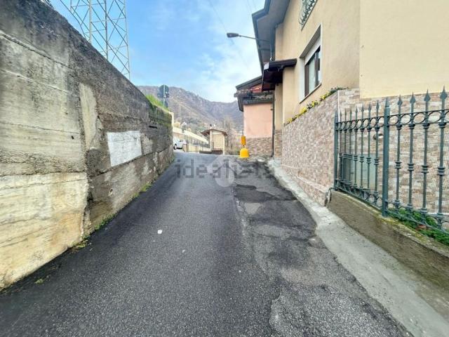 Capannone in vendita di 430 m² in Via Santa Margherita, 47