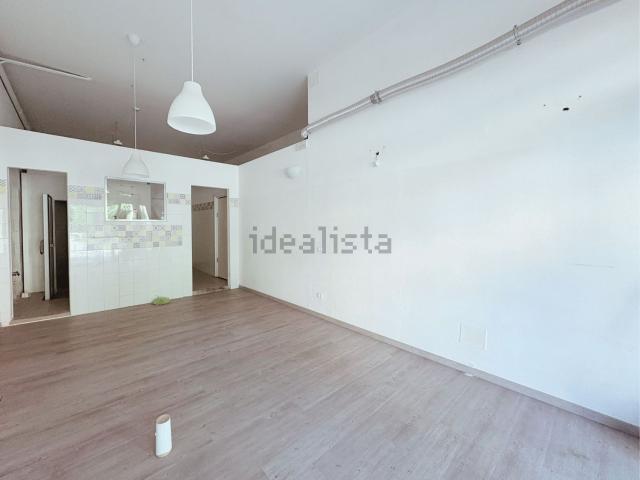 Capannone in vendita di 47 m² in Viale della Pace, 33