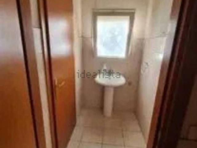 Capannone in vendita di 450 m² in Viale dei Pini