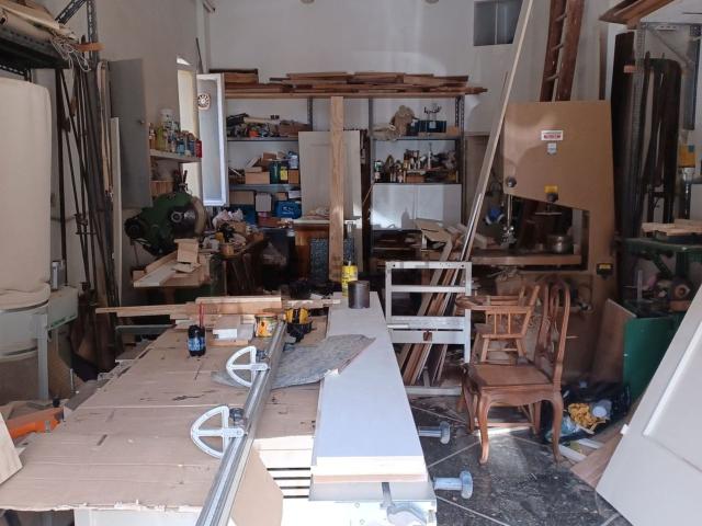 Capannone in vendita di 45 m² in Via Lorenzo Ghiglini, 1