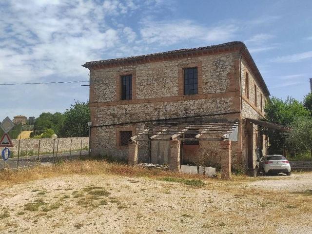 Capannone in vendita di 462 m²