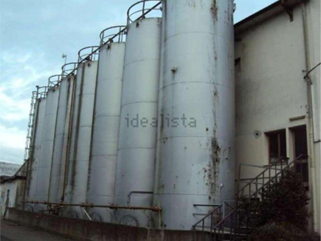 Capannone in vendita di 47672 m² in Via Cendon, 45