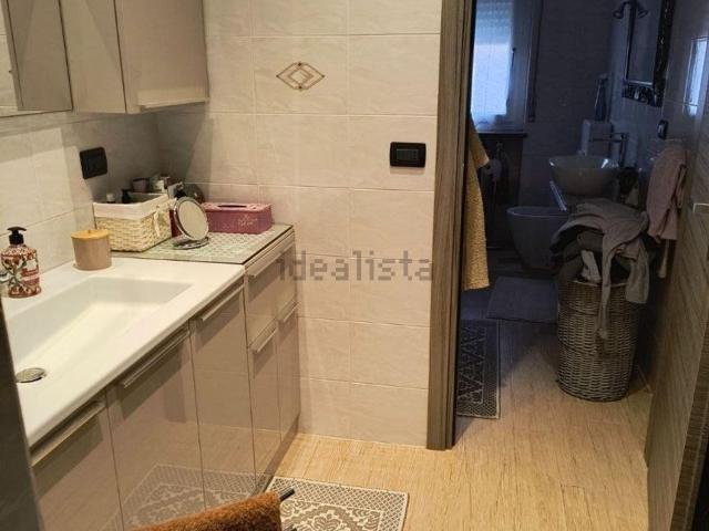 Capannone in vendita di 480 m² in Via Depretis