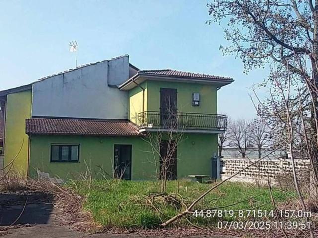 Capannone in vendita di 481 m² in Via Antonio Gramsci, 7