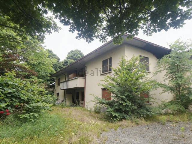 Capannone in vendita di 4900 m² in Strada Quingenti, 72