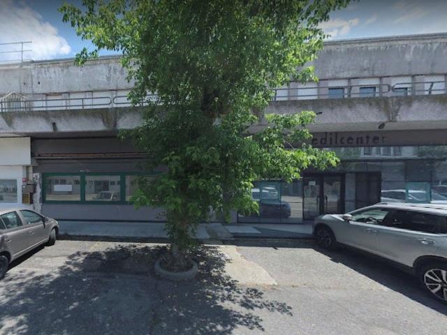 Capannone in vendita di 490 m² in Via dei Notai, 131