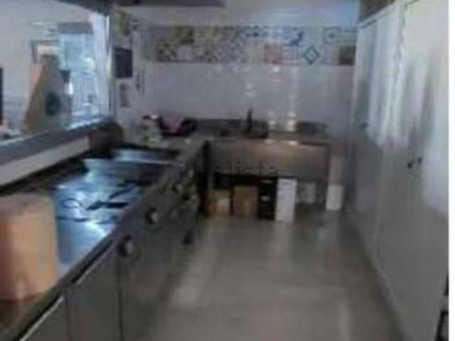 Capannone in vendita di 493 m² in Via Vittorio Bottego