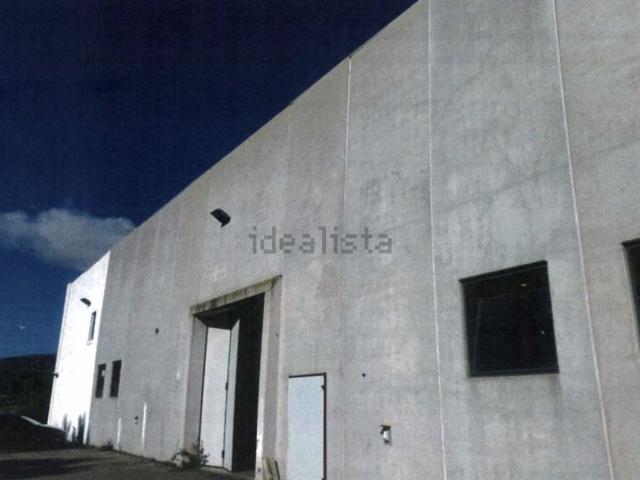 Capannone in vendita di 4946 m² in Corso Umberto I, 189