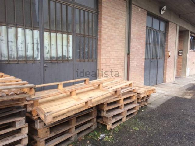 Capannone in vendita di 495 m²