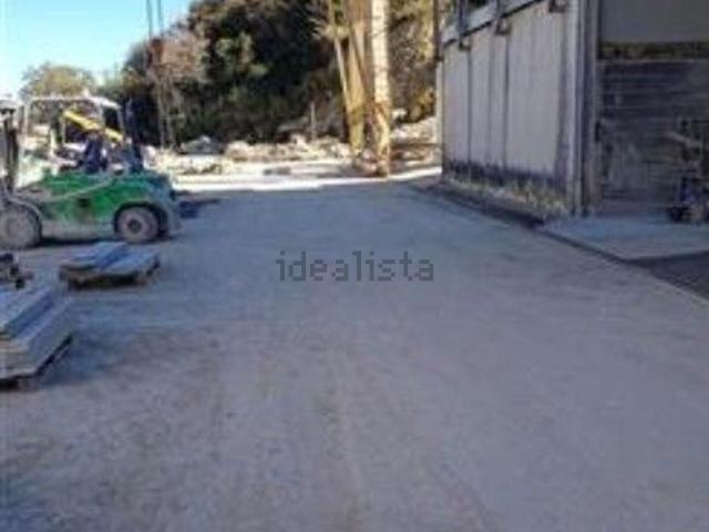 Capannone in vendita di 500 m²