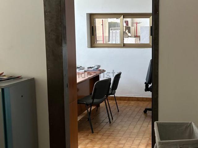 Capannone in vendita di 500 m²