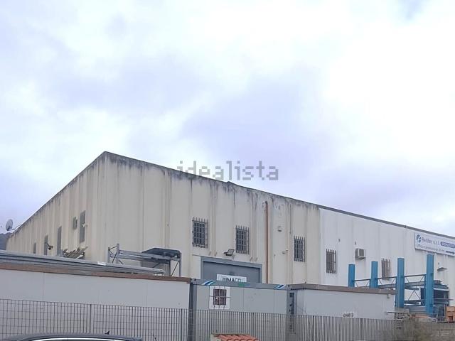 Capannone in vendita di 500 m²