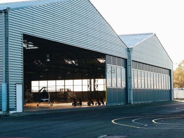 Capannone in vendita di 500 m² in Via Alfonso Paltrinieri, 80