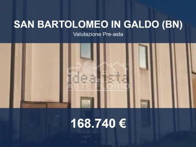 Capannone in vendita di 500 m² in Contrada Torre Capuani