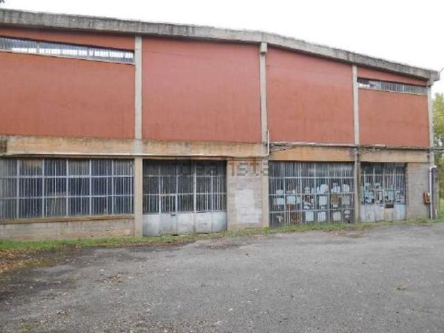 Capannone in vendita di 5054 m² in Località Pian Dei Pini