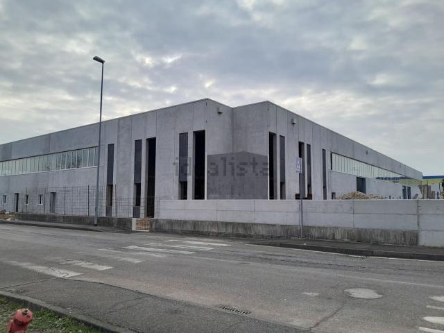 Capannone in vendita di 505 m² in Via Sant Antonio