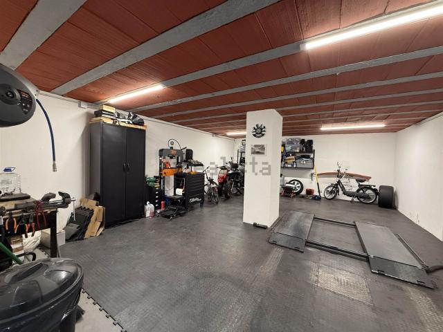 Capannone in vendita di 50 m² in Piazza della Stazione