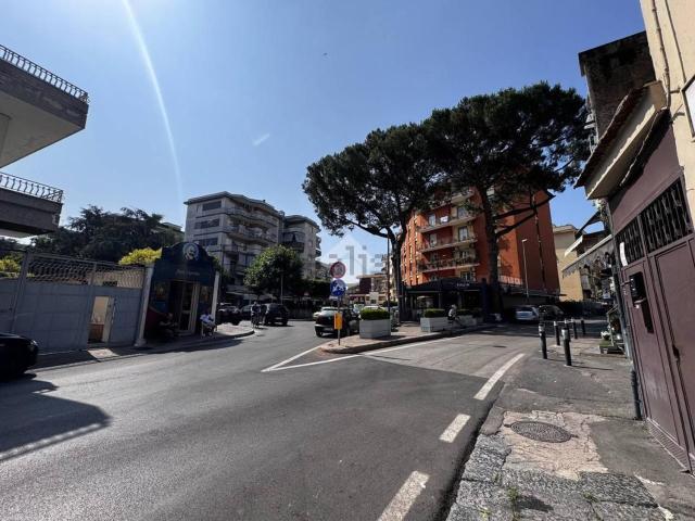 Capannone in vendita di 50 m² in Via Belvedere, 157