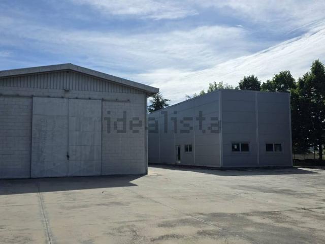 Capannone in vendita di 510 m² in Via Forma Coperta