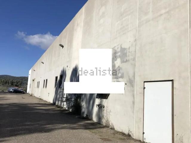 Capannone in vendita di 5132 m² in Località tossilo