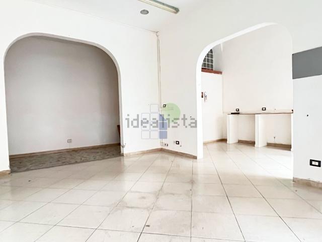 Capannone in vendita di 51 m² in Via Buontalenti, 22