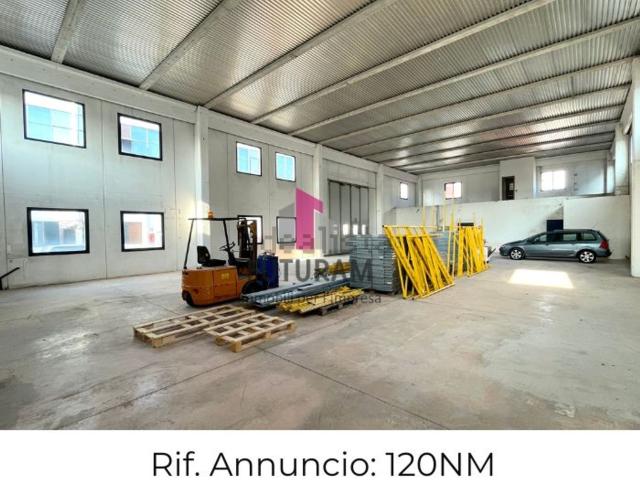 Capannone in vendita di 520 m²