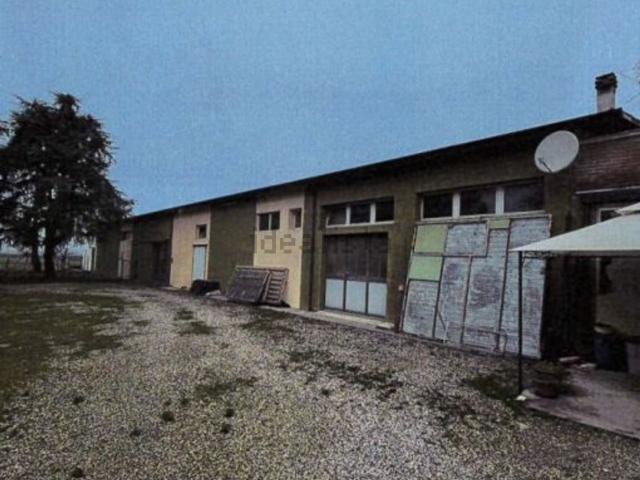 Capannone in vendita di 522 m² in Via del Lavoro