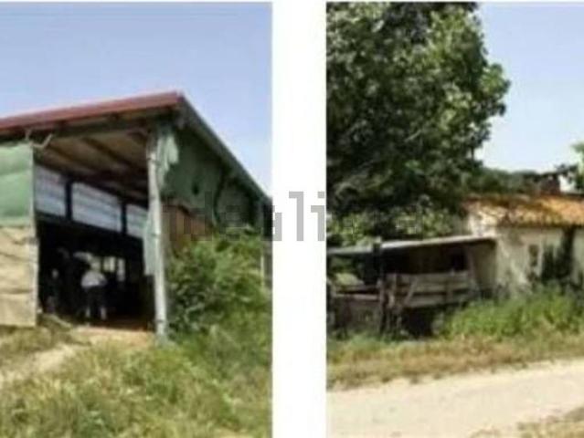 Capannone in vendita di 528 m² in Via Pianacci