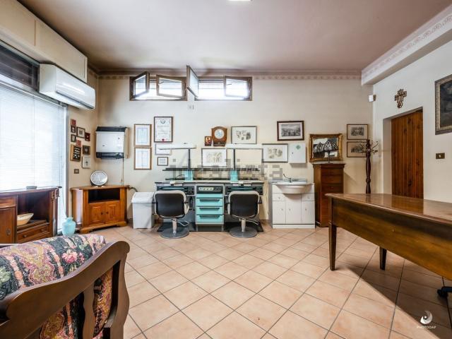 Capannone in vendita di 52 m² in Via Canale, 115