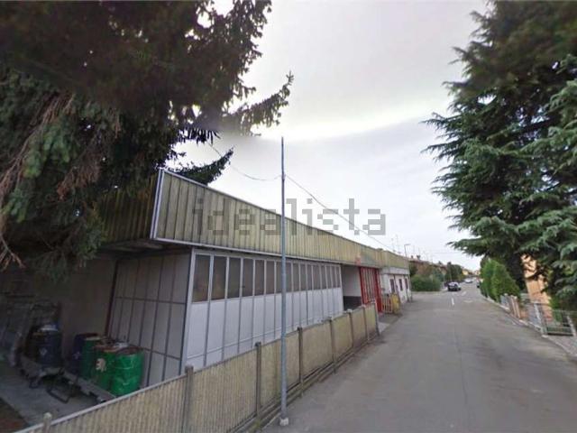 Capannone in vendita di 545 m² in Via Armando Bolognese