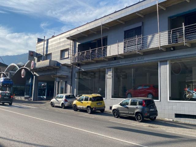 Capannone in vendita di 5500 m² in Via Sant&apos Anna, 18