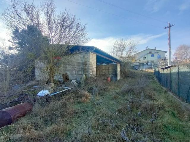 Capannone in vendita di 550 m² in Via Vasche del Vento, 63