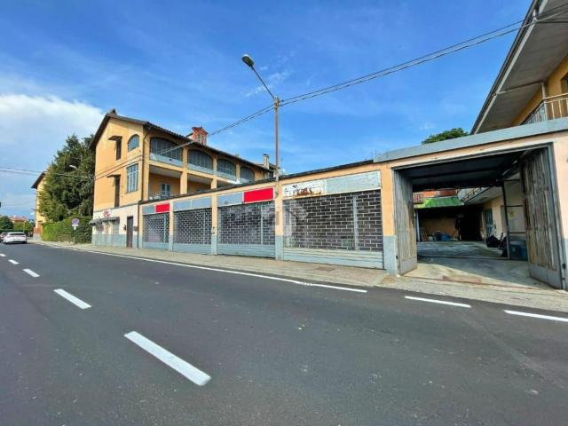 Capannone in vendita di 554 m² in Via Ponte Chiusella, 94