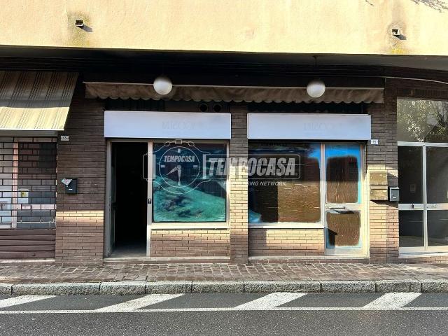 Capannone in vendita di 55 m² in Via Frangi, 15